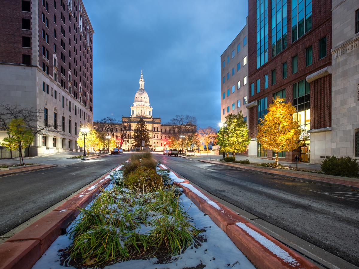 Lansing 3